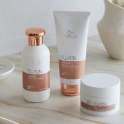 Wella Fusion Šampon za Oštećenu Kosu 250 ml